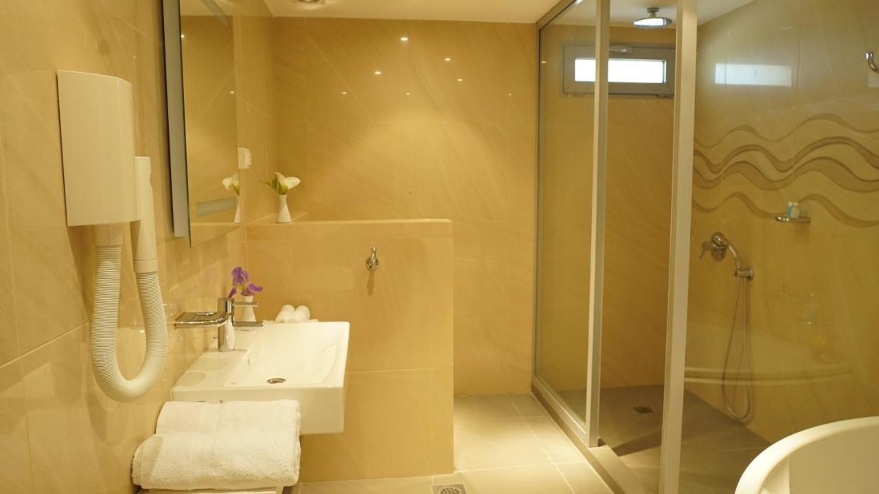 Hotel Aura Ohrid Esterno foto